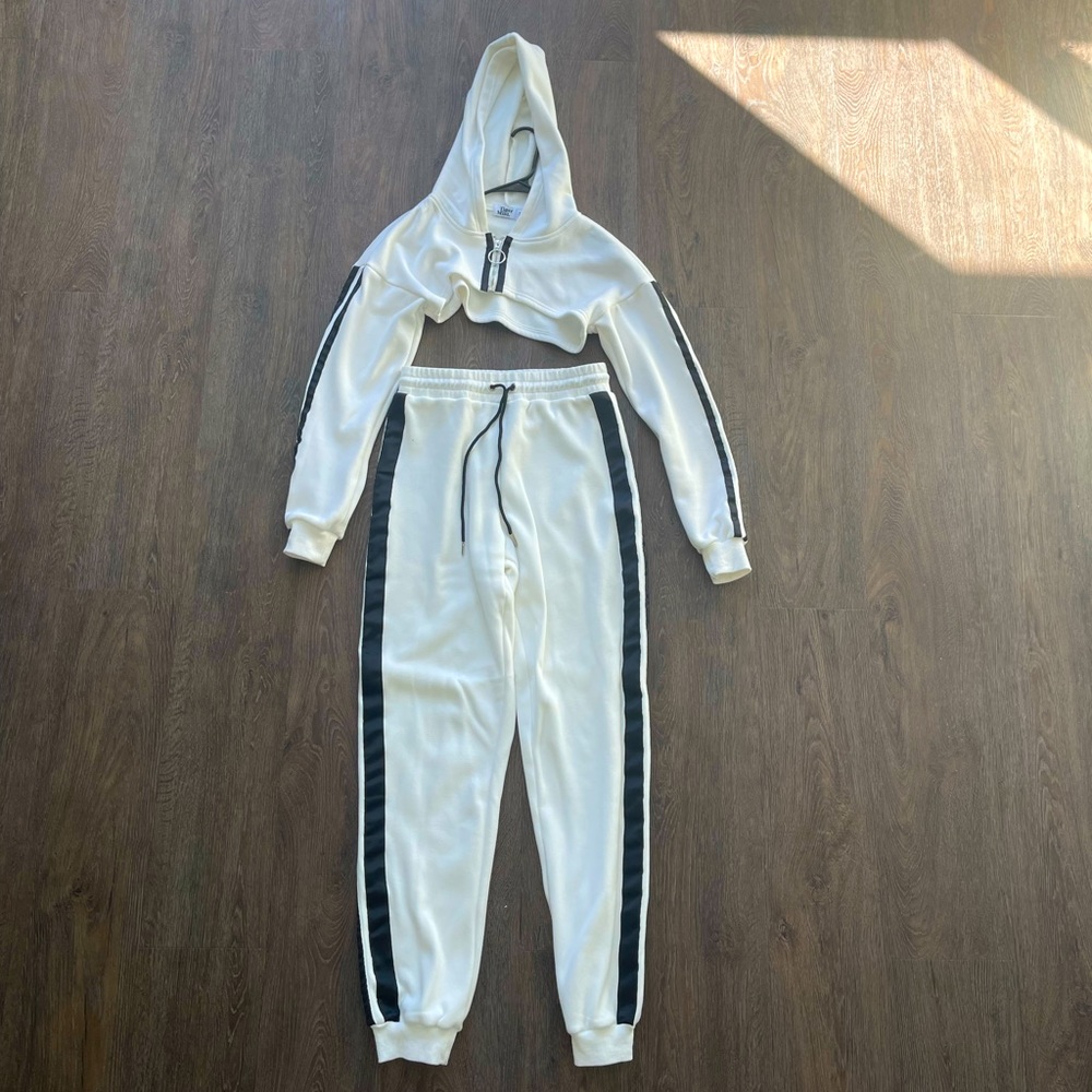 Tiger Mist White w/ Black Stripes Cropped Set